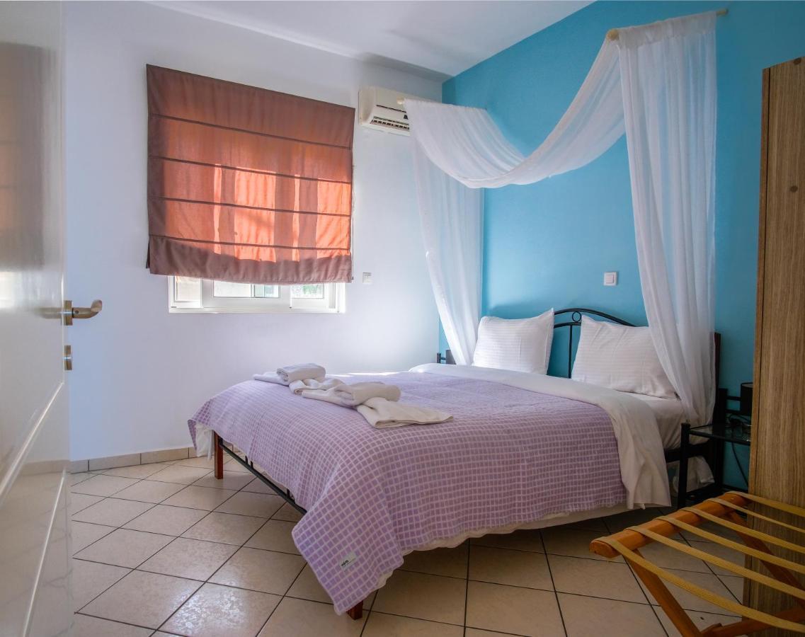 Blue Villas Agia Marina Esterno foto